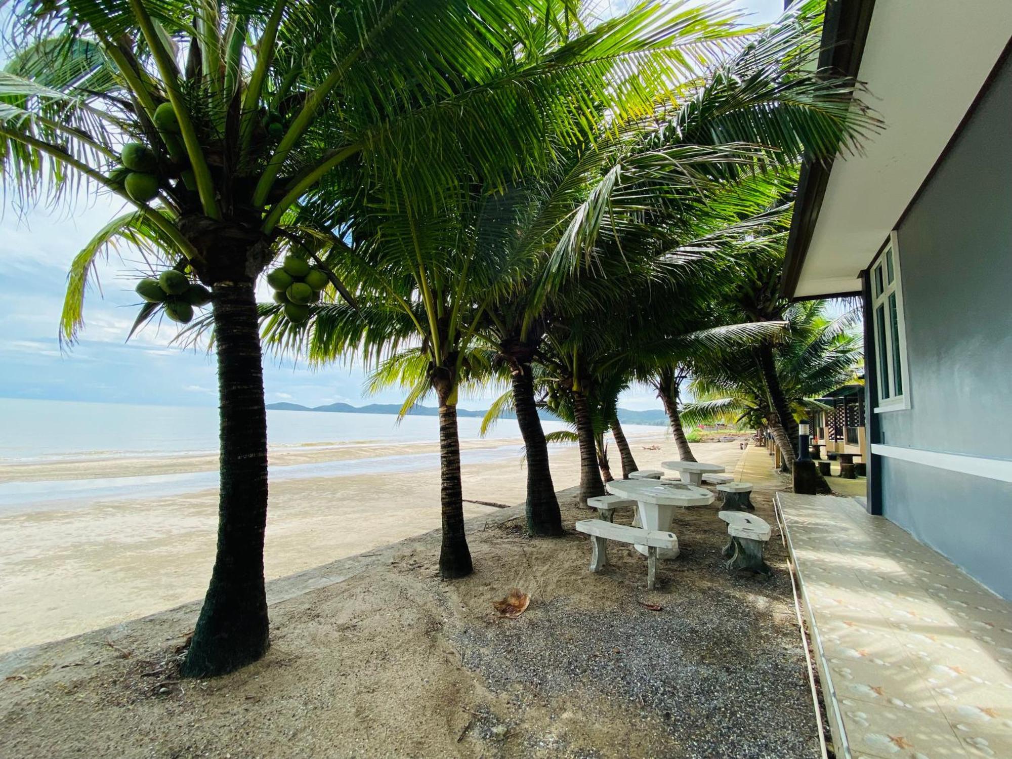 Baan Faa Talaychan Resort Chao Lao Strand Eksteriør billede