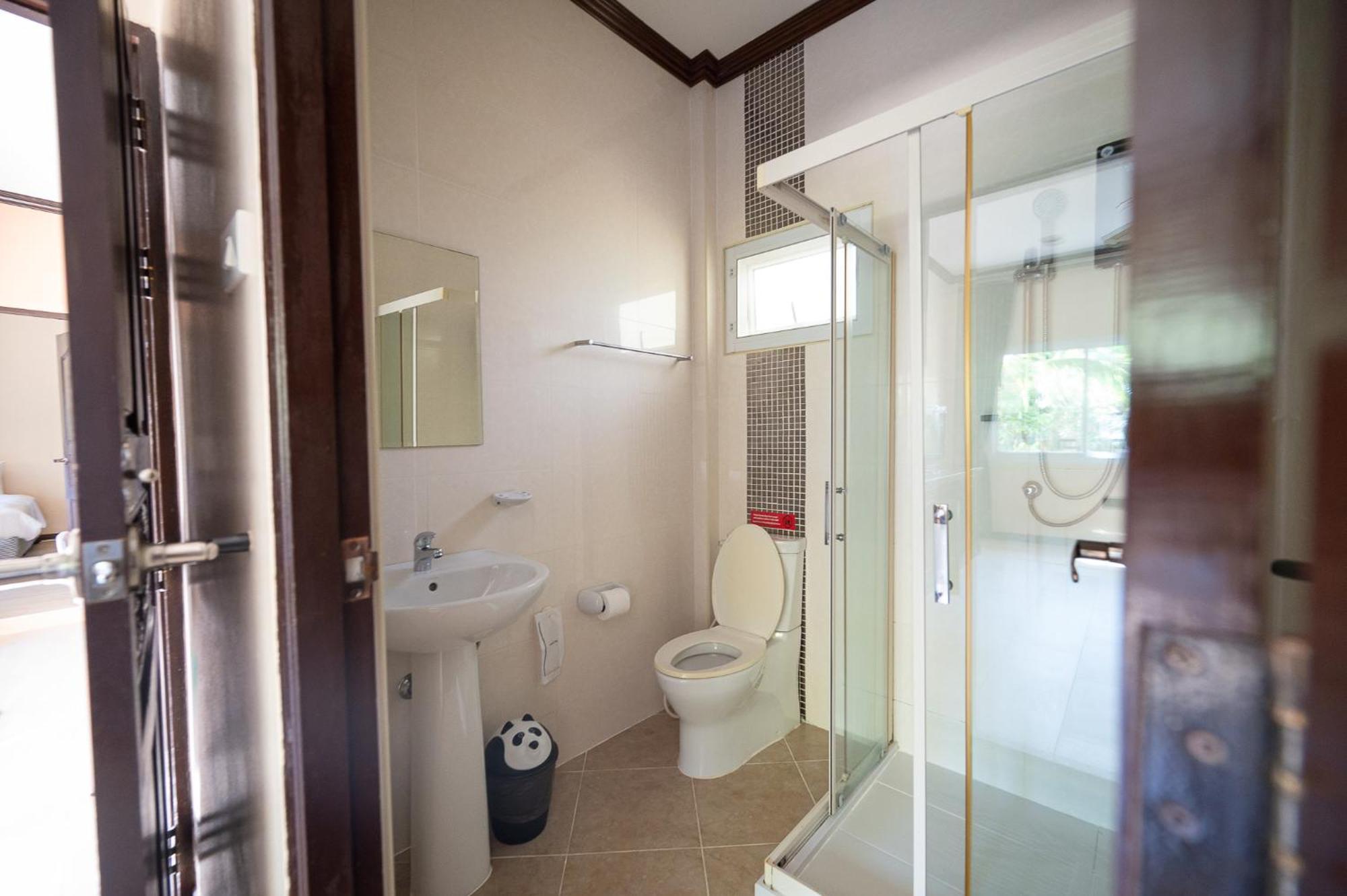 Baan Faa Talaychan Resort Chao Lao Strand Eksteriør billede